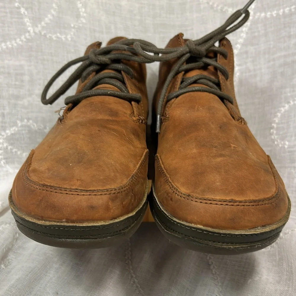 OluKai leather ankle lace up boots